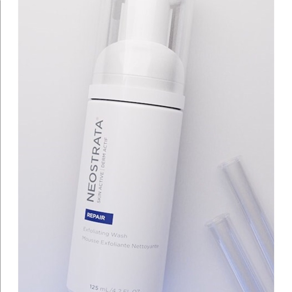 Neostrata Exfoliating Face wash